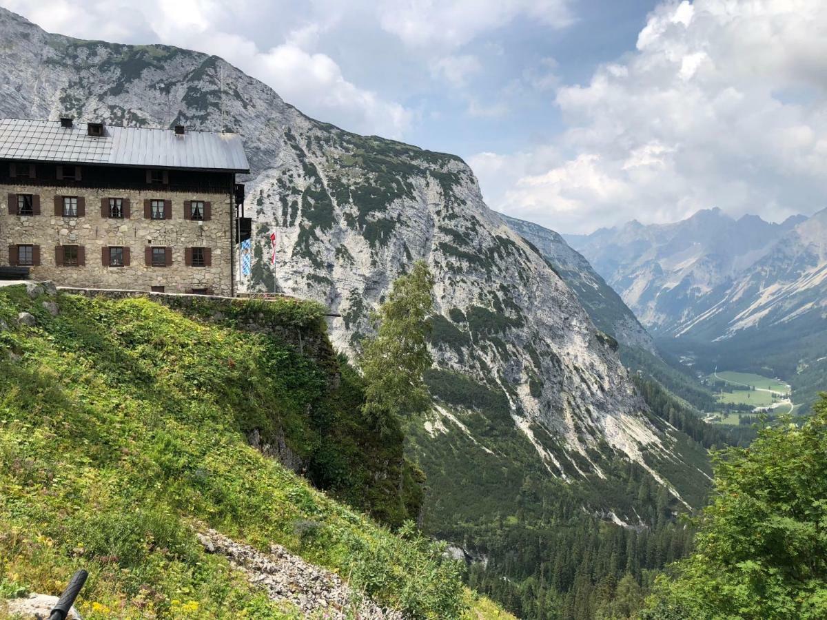 Karwendel Apartments シャルニッツ エクステリア 写真